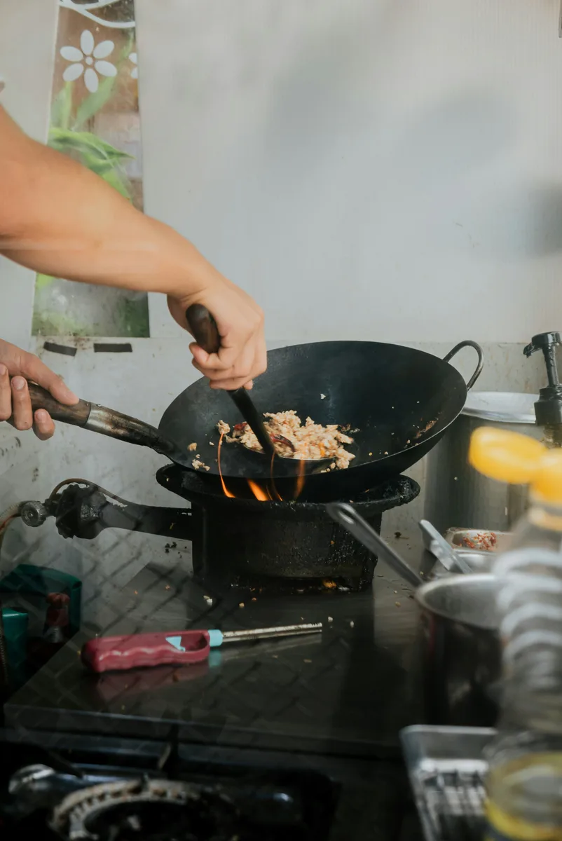 Τηγάνι Wok: Τι να Προσέξετε πριν το Αγοράσετε